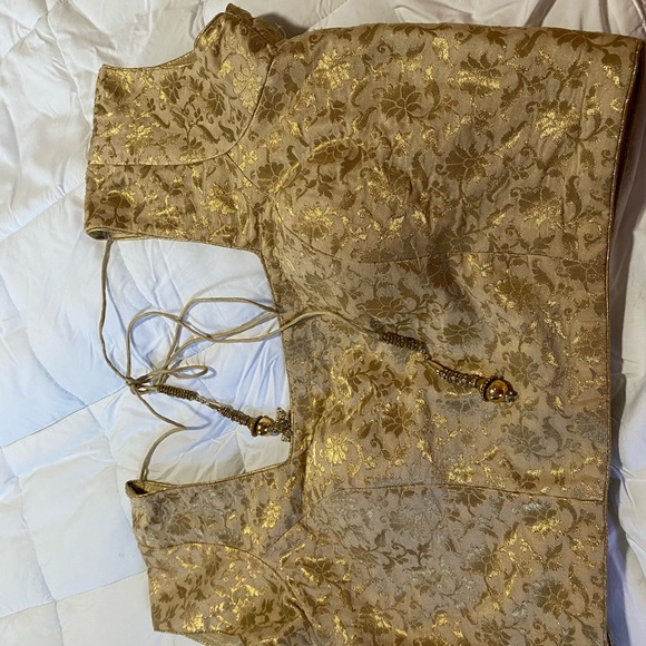 3 piece Lehnga - Picture 2 of 4